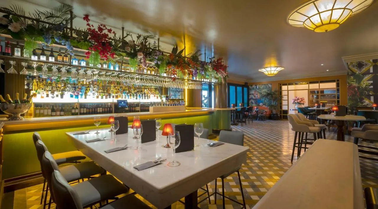 The Victoria Hotel contacts